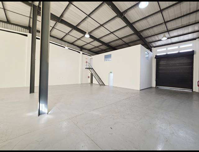 363M² WAREHOUSE TO LET IN OLIVEDALE